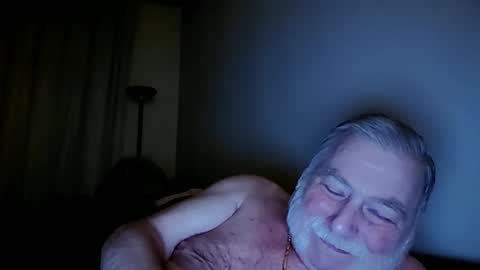 louis_chokdee online show from December 19, 4:57 pm