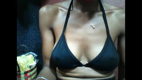 lovaelisa online show from March 6, 4:06 pm