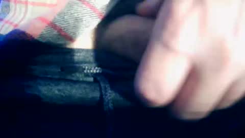 love69now online show from December 18, 8:04 pm