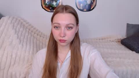 love bella  online show from April 13, 12:04 am