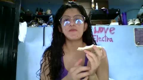 love_electra online show from April 1, 3:09 pm