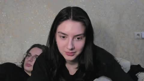 LINA online show from April 16, 9:39 pm