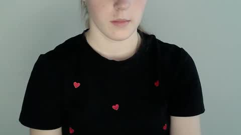 Vivian online show from November 20, 1:53 pm