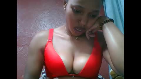 loveinlife750427 online show from October 13, 6:48 am