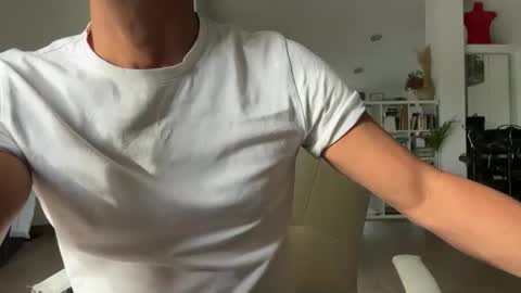 Loveisperfect online show from September 28, 7:17 am