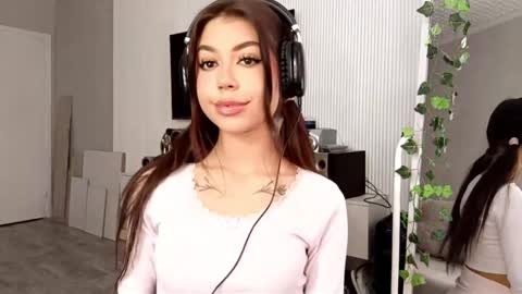 Flora online show from March 4, 11:18 am