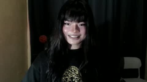 lovelily_xoxo online show from December 19, 5:58 am