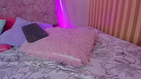 Kissy online show from March 13, 9:29 pm