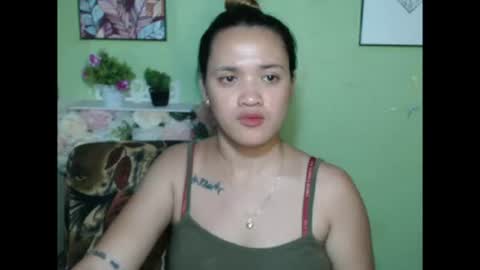 hearty2 Hey guys  Im Jess  online show from July 27, 6:22 am