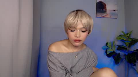 lovely_felicity online show from October 20, 4:01 pm