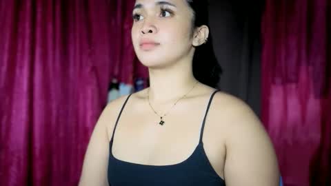 LOVE online show from April 15, 7:58 pm