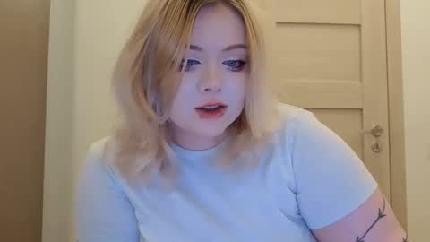 lovely_leilla online show from October 17, 6:12 pm