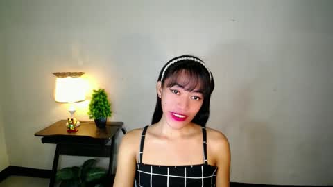 lovely_nathaliax online show from February 24, 7:30 pm