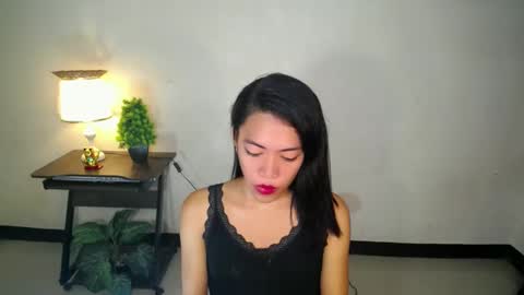 lovely_nathaliax online show from February 8, 3:10 pm