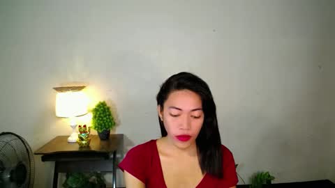 lovely_nathaliax online show from February 27, 7:04 pm