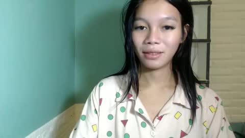 Thea  online show from December 15, 1:23 am