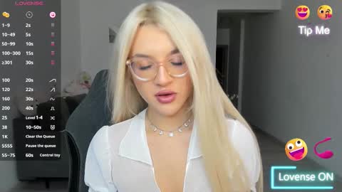 lovelybianca_ online show from December 15, 2:29 am