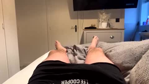 lovelybigdick1812 online show from December 17, 9:16 am