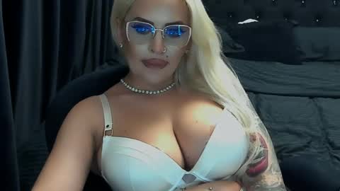 PrAllinXXXa online show from June 10, 1:49 am