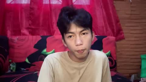 lovelyboy_jm online show from May 18, 12:20 am