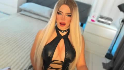 LOVELY CAREL 777 online show from April 18, 12:45 am