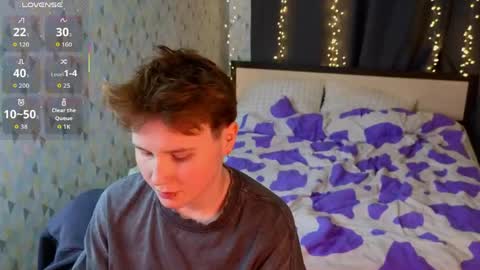 your sweet girls online show from April 18, 7:58 pm