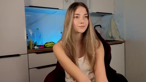 lovelygracee online show from January 5, 5:27 pm