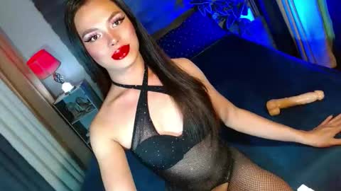 lovelymiss_shyna11 online show from September 15, 9:44 am