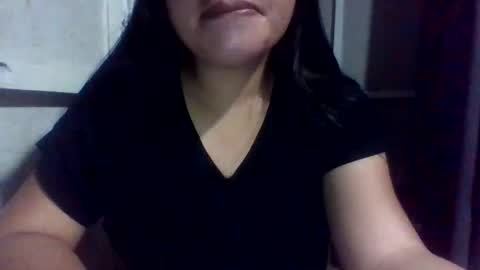 lovelymocha27s online show from November 13, 8:55 pm