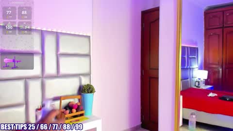 Nicky online show from February 24, 5:05 pm