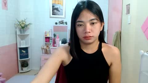 lovelypetitebigcock online show from February 18, 4:07 pm