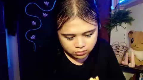 lovely online show from November 14, 5:26 pm