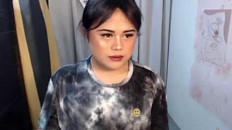 lovely online show from March 22, 6:12 pm