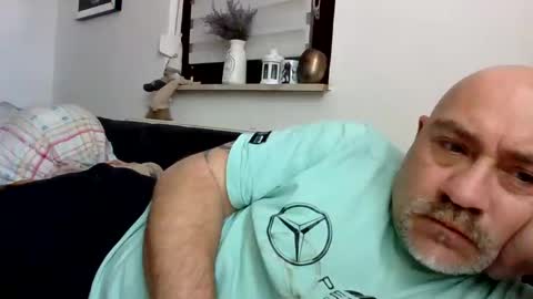 lover010983 online show from February 18, 12:17 pm