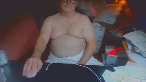 Papi Chulo online show from June 9, 6:02 am