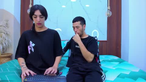 sofia and bryan online show from April 5, 3:25 am