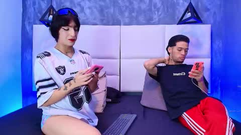 sofia and bryan online show from December 13, 11:00 pm