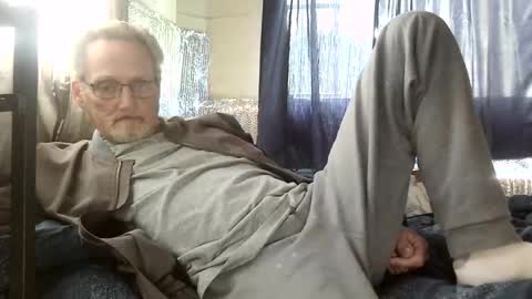 just here to have fun and cum online show from April 25, 6:27 pm