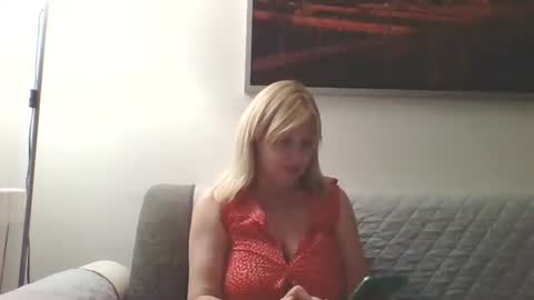 Snapshot of lovestar544963 chatting on September 23, 8:59 pm Marlyn online show from September 23, 8:59 pm