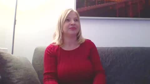 Snapshot of lovestar544963 chatting on January 7, 9:25 pm Marlyn online show from January 7, 9:25 pm