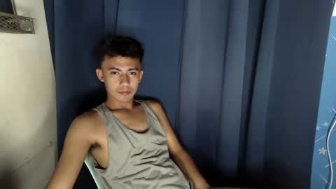 lovetosuckxox online show from March 5, 12:33 pm