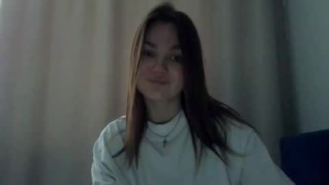 loviesimone online show from February 6, 11:35 am