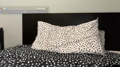 lowefforticon online show from April 14, 9:07 pm