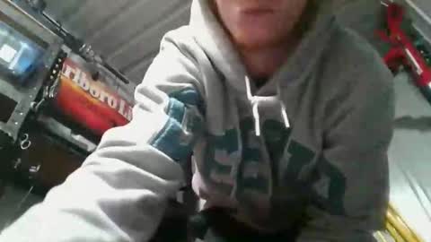 lowkey42011 online show from October 6, 4:58 pm