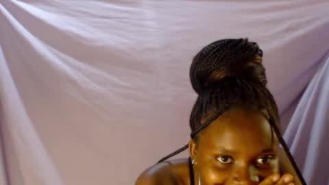 loyalcutic online show from January 10, 7:35 am