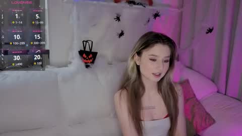 Lua online show from October 30, 7:14 pm