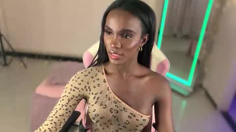 IG luana orq online show from March 10, 9:02 am