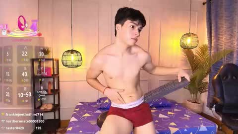 lUAN online show from January 31, 9:01 pm