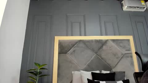 luca_morettii online show from October 29, 12:07 pm