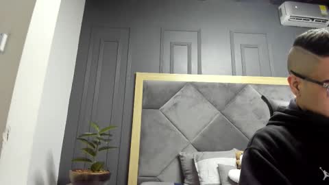 luca_morettii online show from November 21, 12:36 pm